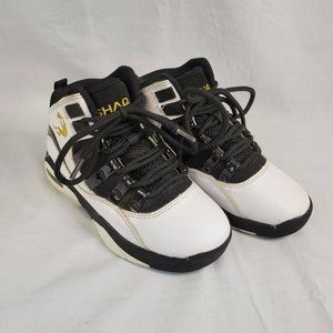 Shaq Boy’s Size 12 Full Press Athletic Basketball Sneakers White Black Gold shoe